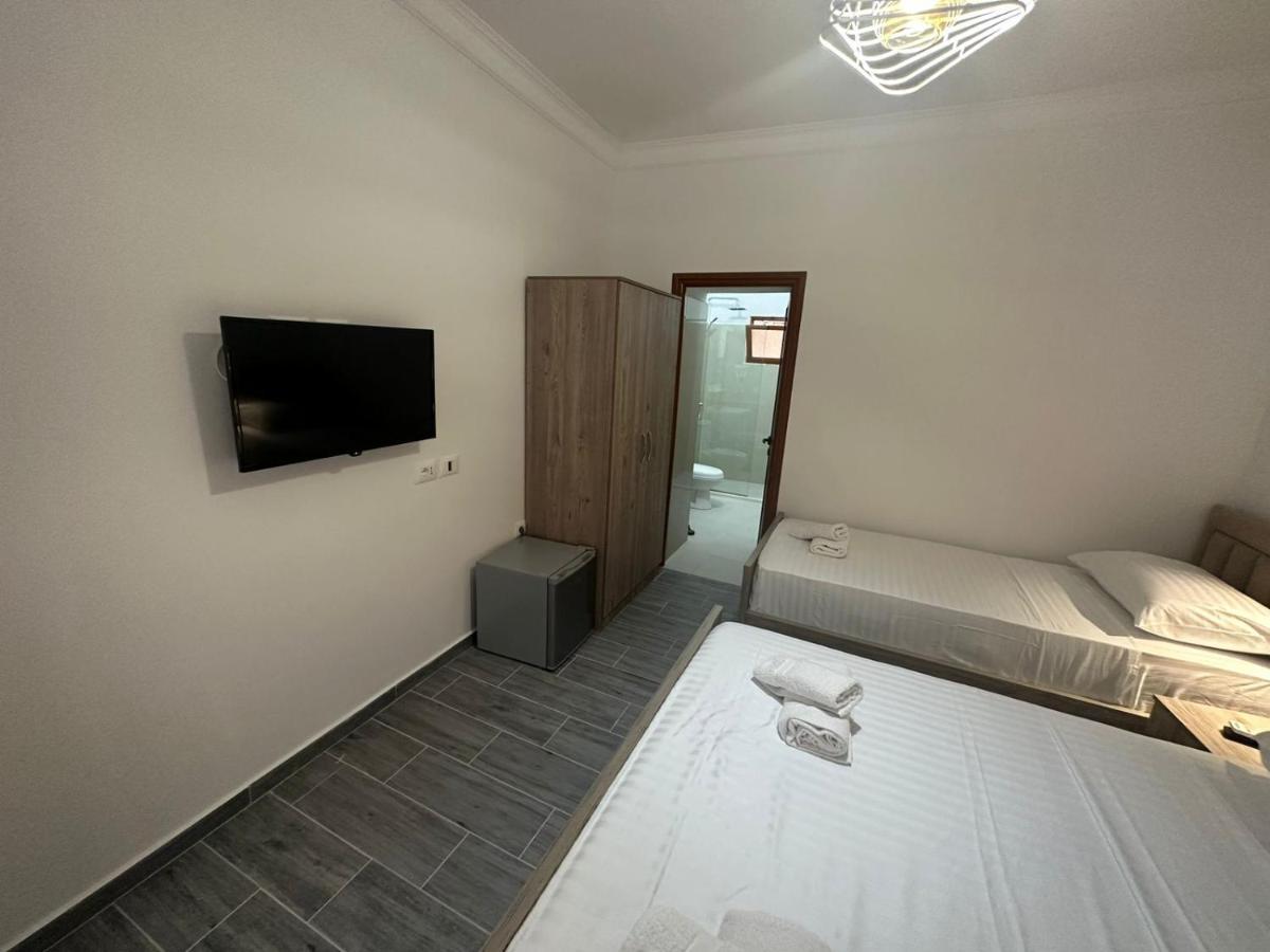 Rus Villa Berat Bagian luar foto